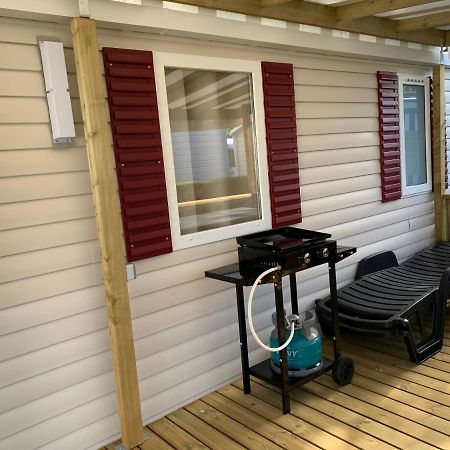 Mobil-Home Dan Dom Сент-Илер-де-Рие Екстериор снимка